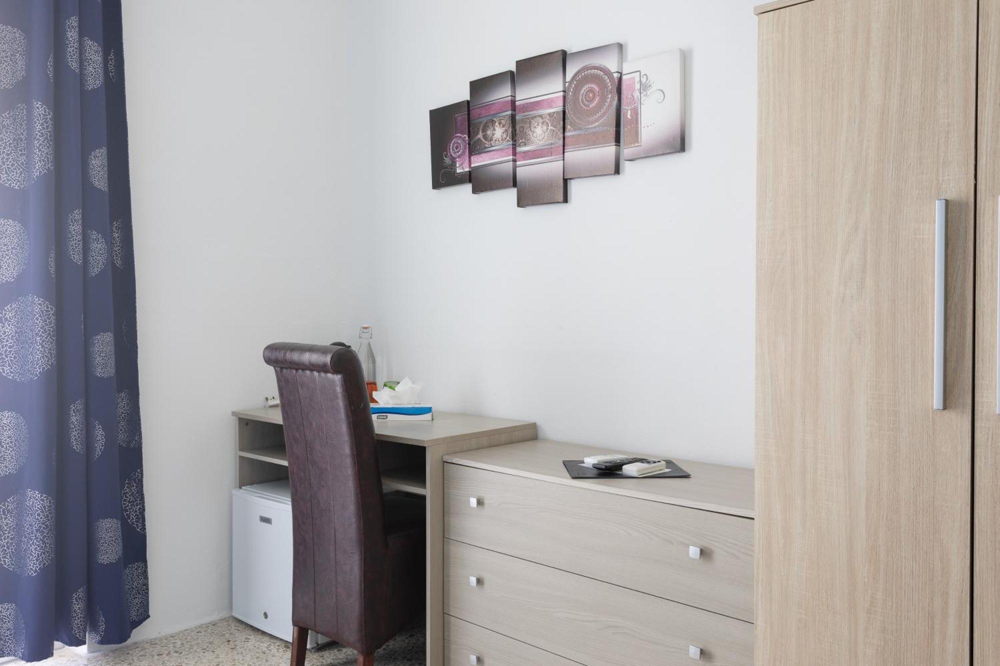 Tarona Guesthouse St. Paul's Bay Bilik gambar